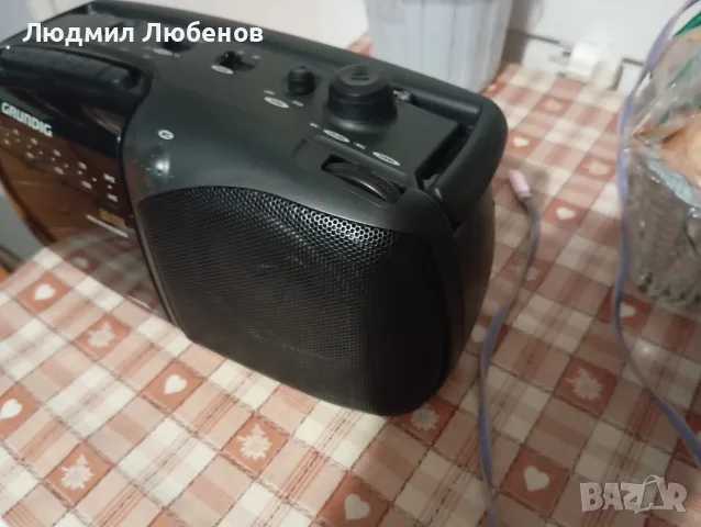 Малък радиокасетофон Grundig RR275, снимка 9 - Радиокасетофони, транзистори - 55827492