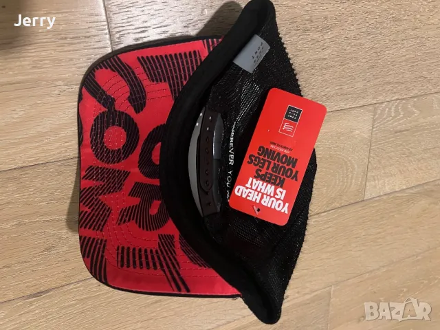 Шапка compressport, снимка 3 - Шапки - 47529065