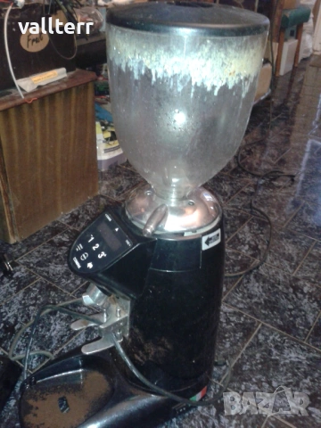 кафе мелачка професионална,пералня зануси.плашки, снимка 3 - Перални - 51808781