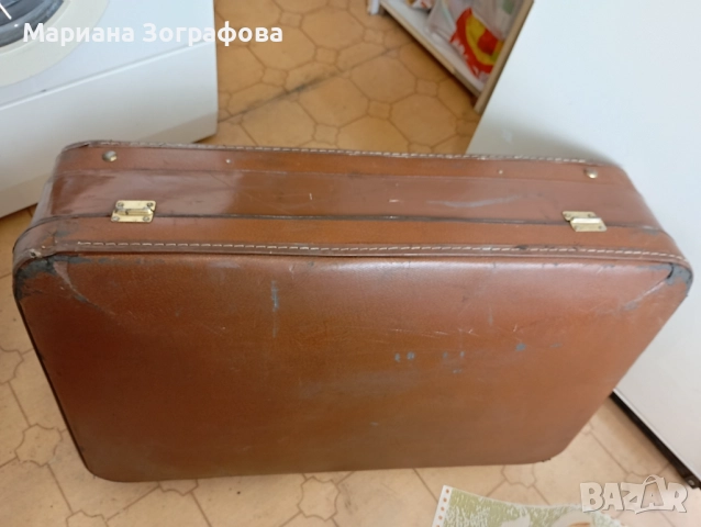 Дипломат. куфарче, Вратовръзки "Албена" и др. маркови, Папка СПОРТ ТОТО, Стар куфар, снимка 9 - Други ценни предмети - 51132843