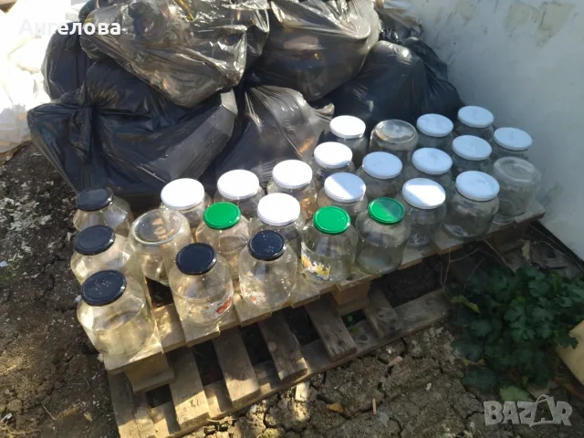 Продавам буркани, снимка 2 - Буркани, бутилки и капачки - 56466549