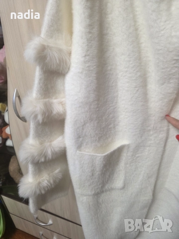 Кашмирена жилетка бяла с пух, снимка 2 - Жилетки - 51999899