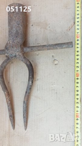 стара масивна кована вила за вадене на захарно цвекло - възраждане, снимка 3 - Други инструменти - 30280034