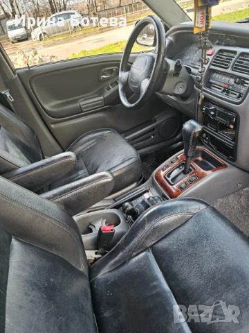 Продавам джип, снимка 9 - Автомобили и джипове - 54188316