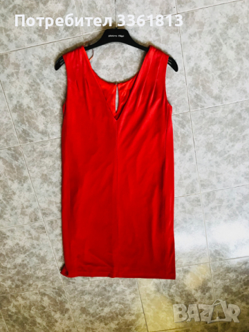 Продавам елегантна червена рокля на Дика 36 номер , снимка 6 - Рокли - 36477194