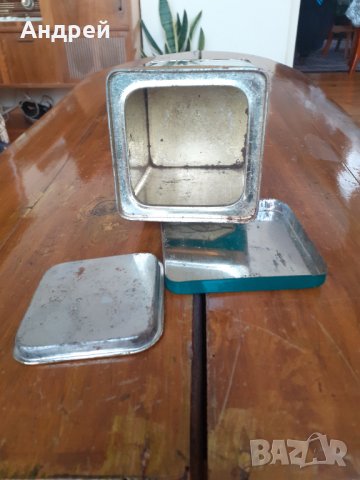 Стара метална кутия #8, снимка 5 - Други ценни предмети - 31520033