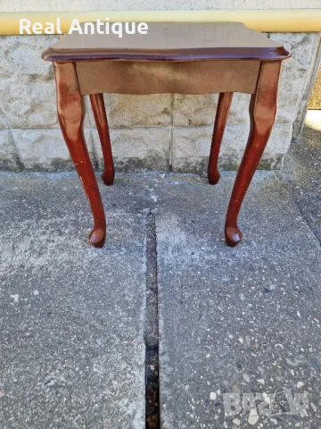 Прекрасна антикварна английска масичка , снимка 3 - Маси - 47882619