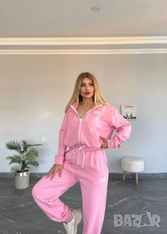 дамски екипи Nike , снимка 4 - Спортни екипи - 51546738
