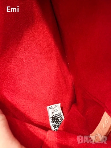 Оригинална чанта Louis Vitton с код , снимка 7 - Чанти - 54245813