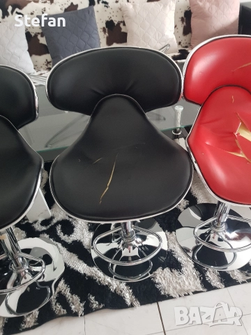 четири броя стол за бар столовете трябва да се сменят само тапицерията, снимка 3 - Столове - 52676912