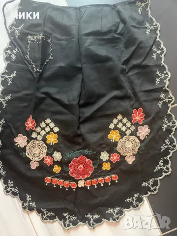 Нови престилки, от старинни носии, снимка 3 - Антикварни и старинни предмети - 49812680