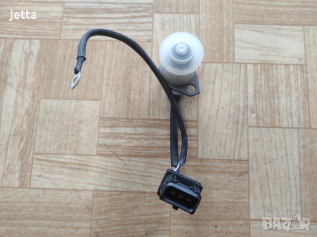 Клапан, регулатор ГНП, магнитен вентил Bosch 0281002172 - Рено, Волво, Vw, снимка 2 - Части - 54290618