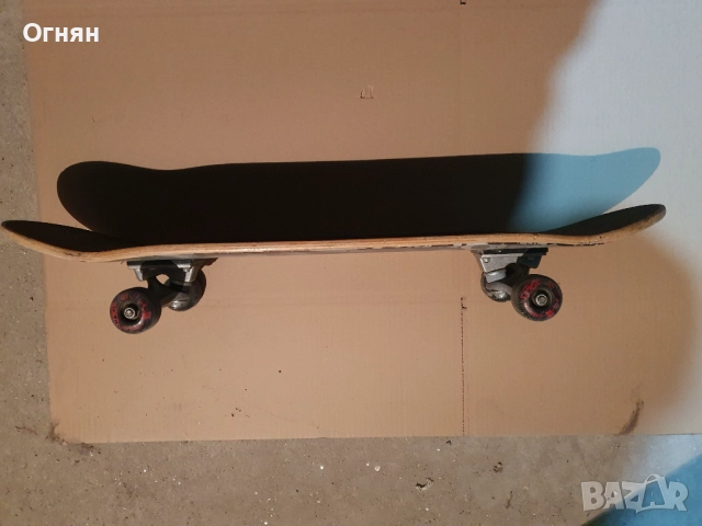 Продавам употребяван скейтборд, снимка 4 - Скейтборд, ховърборд, уейвборд - 52733865