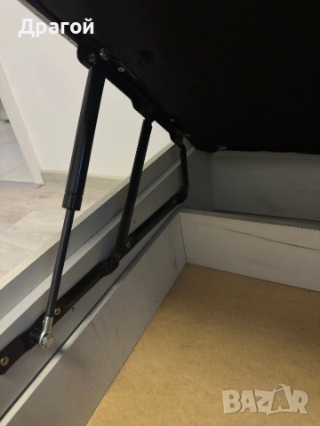 Легла 90 х 200 с чекмеджета, матраци и повдигащ механизъм, снимка 5 - Спални и легла - 52012320