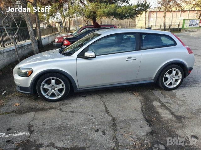 Продавам Volvo C30 1.6 109 к.с дизел, снимка 2 - Автомобили и джипове - 54360337
