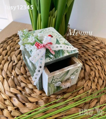 Кутийка-Момини сълзи!