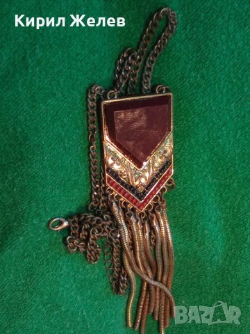 КРАСИВА ОРНАМЕНТИРАНА ПОЗЛАТЕНА ВИНТИДЖ АРТ ОГЪРЛИЦА КОЛИЕ с ЧЕРВЕН КАТАЛИН 26603