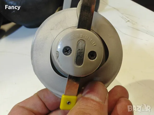 Стари аудио слушалки Grundig 211, снимка 7 - Антикварни и старинни предмети - 48604911