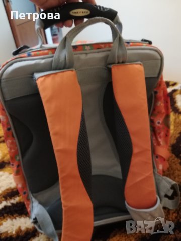 Ученическа раница с много прегради, снимка 9 - Раници - 44462551