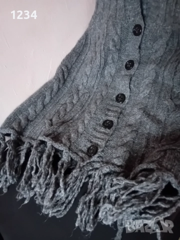 Маркова дебела шапка от 100%  вълна, снимка 5 - Шапки - 52676619