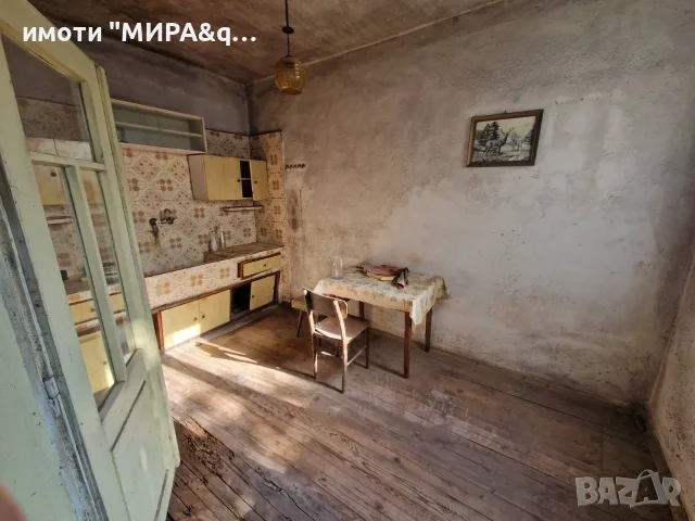Къща с двор в с. Горски Извор, област Хасково, снимка 14 - Къщи - 55788191