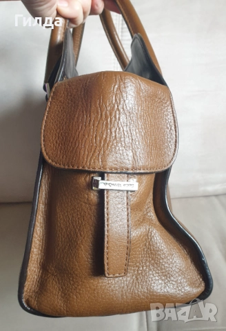 Michael Kors чанта естествена кожа налична, снимка 6 - Чанти - 51883515