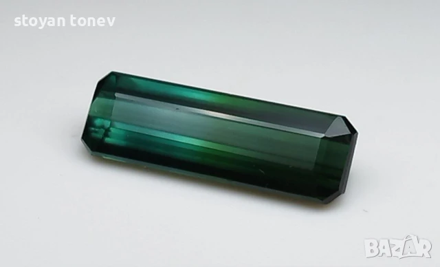 Великолепен двуцветен индиголит турмалин с VS чистота 5.55кт! Нов!, снимка 4 - Други - 50659351