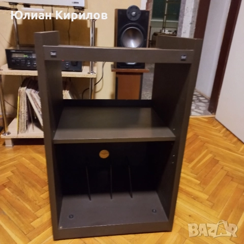 аудио шкаф DUAL 