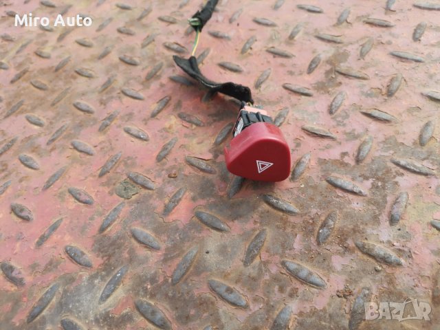Бутон за Аварийни светлини от Ситроен Ц3 2002г, снимка 4 - Части - 42759724