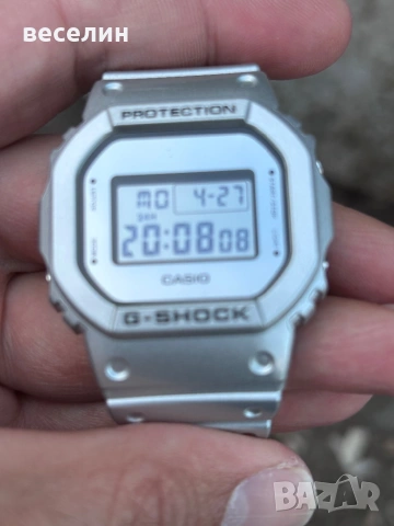 Чисто НОВ мъжки часовник Casio G-Shock DW-5600FF-8ER, снимка 4 - Мъжки - 54363012
