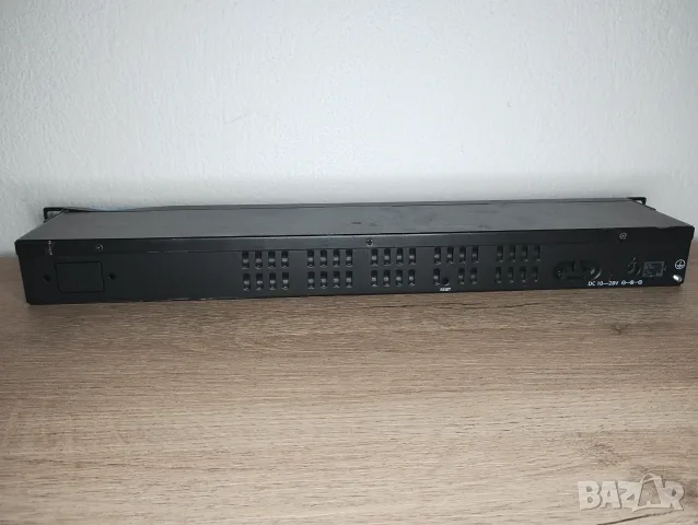 Mikrotik RB2011UiAS-RM рутер, снимка 8 - Рутери - 56104678