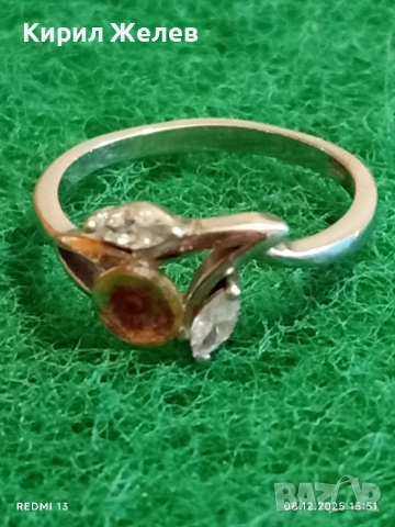 Разкошен скъпоценен сребърен пръстен с ювелирно инкрустирани кристали 52402