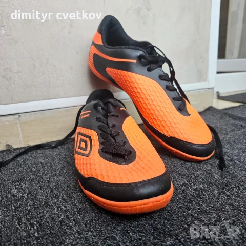 Umbro футболни зала / футзал 42 – като нови