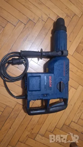Комбинирана ударно-пробивна машина Bosch къртач перфоратор, снимка 3 - Перфоратори - 47428921