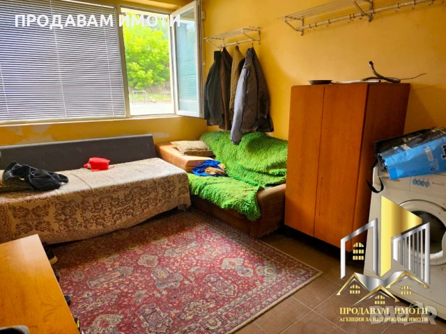 Продавам пром. помещение с 886 кв. м + 6174кв.м. двор, снимка 6 - Производствени сгради - 51191343