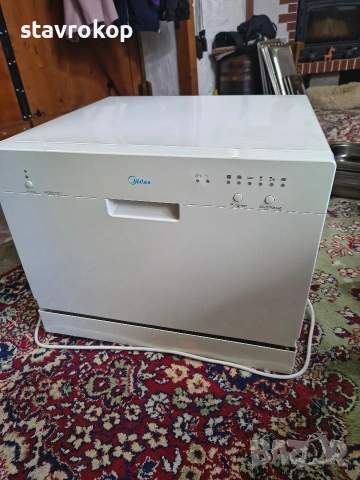 Съдомиялна Midea