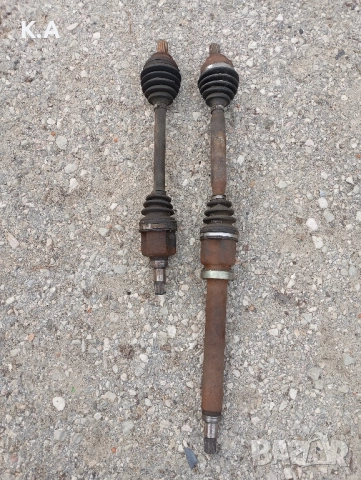 Предни полуоски Ford C-Max 1.8i лява / дясна