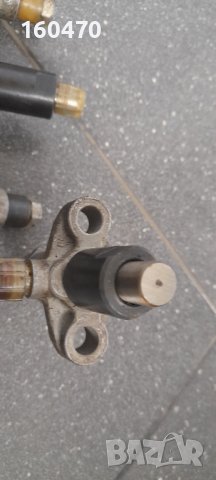 Дюзи за  ХТЗ ДТ54,МТЗ,верижен трактор Болгар , снимка 3 - Селскостопанска техника - 39910249