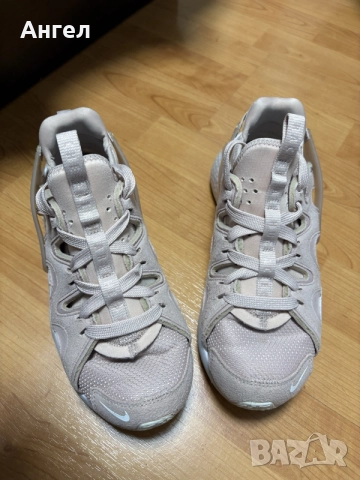 Дамски Маратонки Nike, снимка 2 - Маратонки - 56467907