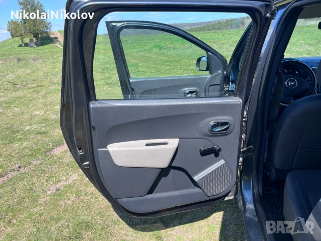 Dacia Lodgy 1.5 DCI, снимка 13 - Автомобили и джипове - 54123689