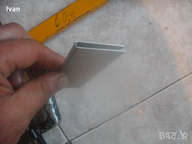 Ръчен Такер За Скоби до 28мм-Немски Професионален-BULLCRAFT PROFESSIONAL-Голям-Алуминиев-Старо Качес, снимка 4 - Други инструменти - 42889316