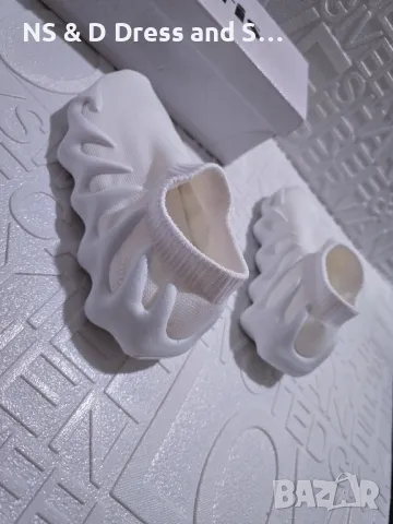 Дамски маратонки в бяло Yezzy дишащ плат, снимка 4 - Маратонки - 46229649