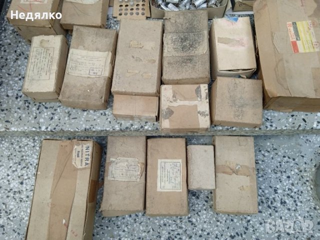 Огромен лот резистори,потенциометри,тримери, снимка 5 - Друга електроника - 37678703