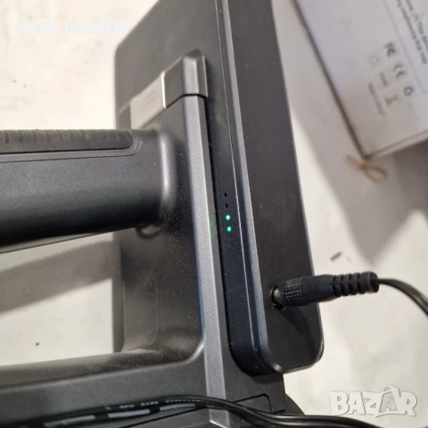 Прахосмукачка на Батерия , снимка 2 - Прахосмукачки - 51195913