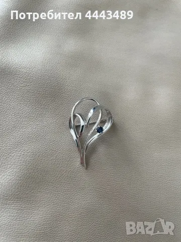 Сребърна брошка с камък, снимка 1