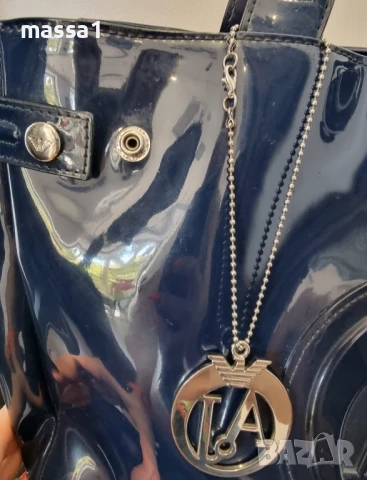 ARMANI JEANS оригинална чанта. Цена 80.00 лв., снимка 5 - Чанти - 50469537