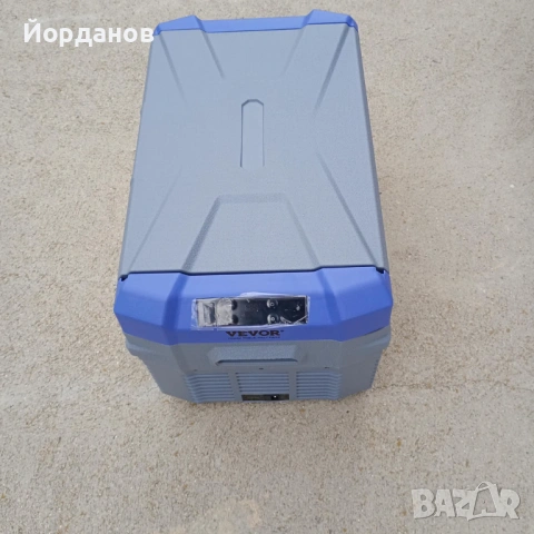 Компресорен хладилник VEVOR NL30 12/24/220 волта