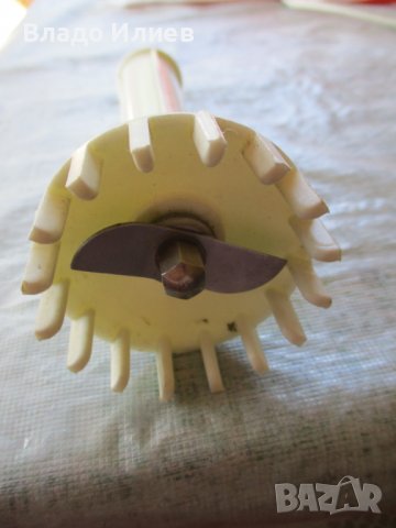 Кухненски робот "Предом" мултифункционален полски със 7 приставки, снимка 7 - Кухненски роботи - 32667098