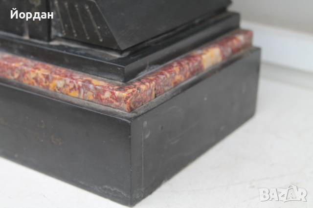 Френски настолен мраморен часовник, снимка 7 - Антикварни и старинни предмети - 44716518