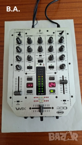 DJ Mixer-BEHRINGER VMX200, снимка 3 - Ресийвъри, усилватели, смесителни пултове - 52118697